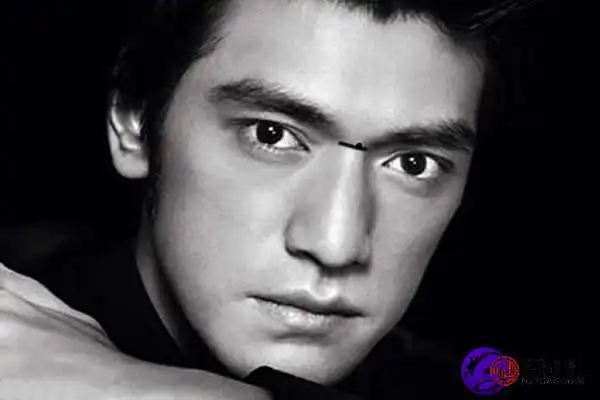 山根断的人是否事业运不好 山根断的人面相