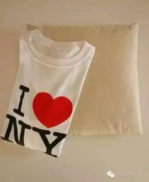 diy?旧t恤改造,美翻了!