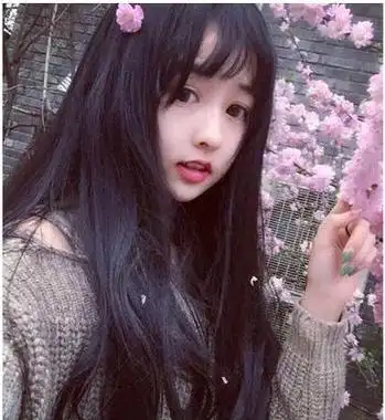 网红炫迈妹子:16岁走红,5年9段情史,现在鲜肉老公送她打扮厂