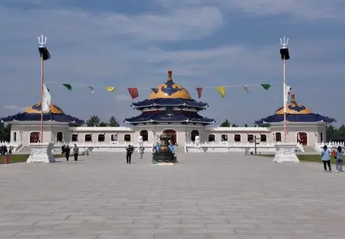 晋陕蒙自驾游(12 )一代天骄成吉思汗陵,美丽的鄂尔多斯市