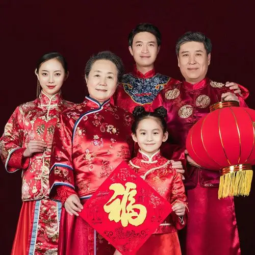 这个春节,新湖南帮你拍张"穿越"的全家福!