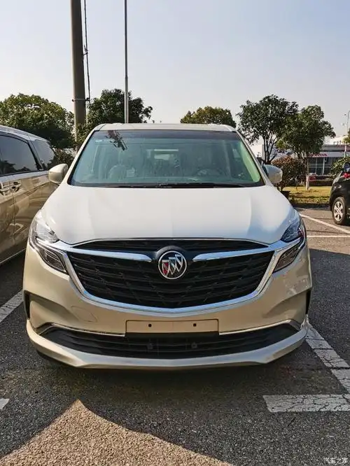 别克gl8 香槟金 香不香