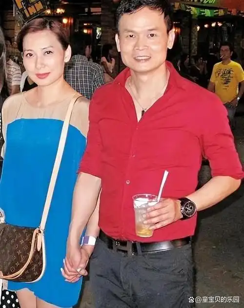 邝美云三拒豪门而不嫁一心专注搞钱凭努力终成亿万女富豪