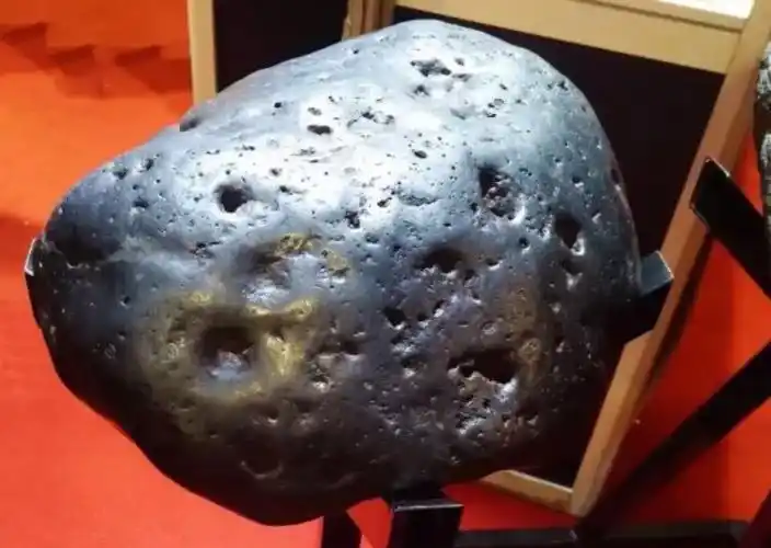 铁陨石如何出手,陨石在线鉴定