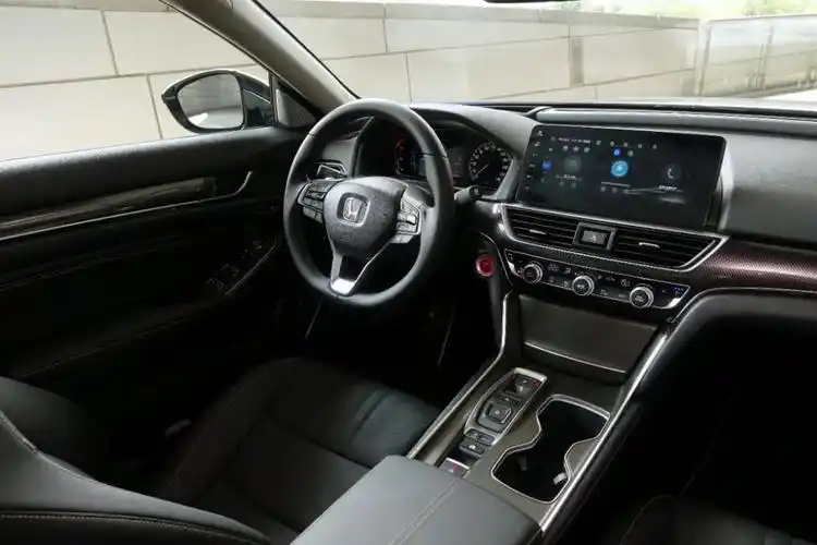 年轻正当时广汽本田新雅阁