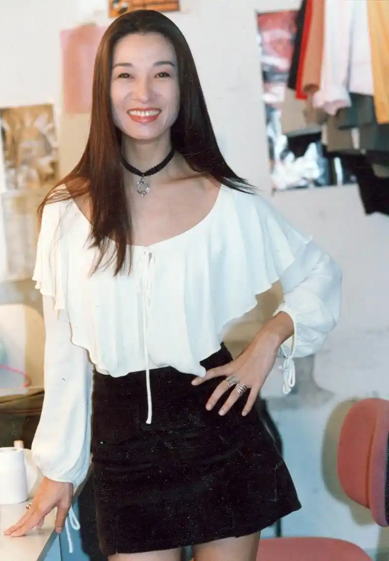 因"鬼片"扬名24岁封后,嫁富豪却欲杀夫,王小凤的跌宕人生