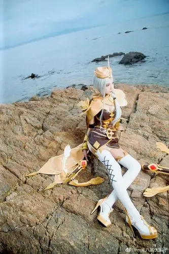 王者荣耀cos虞姬凯尔特女王女王范儿十足