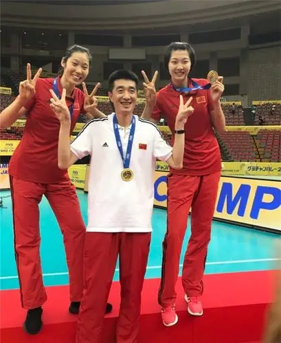 超2米却坚称只有1米99 只因怕嫁不出去|女排|袁心玥|身高_新浪新闻