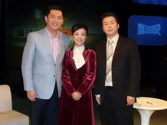 的王芳律师作为业内知名婚姻家庭律师接受了新华社,法制日报,人民网