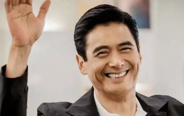 周润发,发哥69岁近况:胡子大叔变身30岁跑男