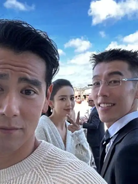 周迅主演的《明月几时有》和姜文北洋三部曲收官的《邪不压正》,都是