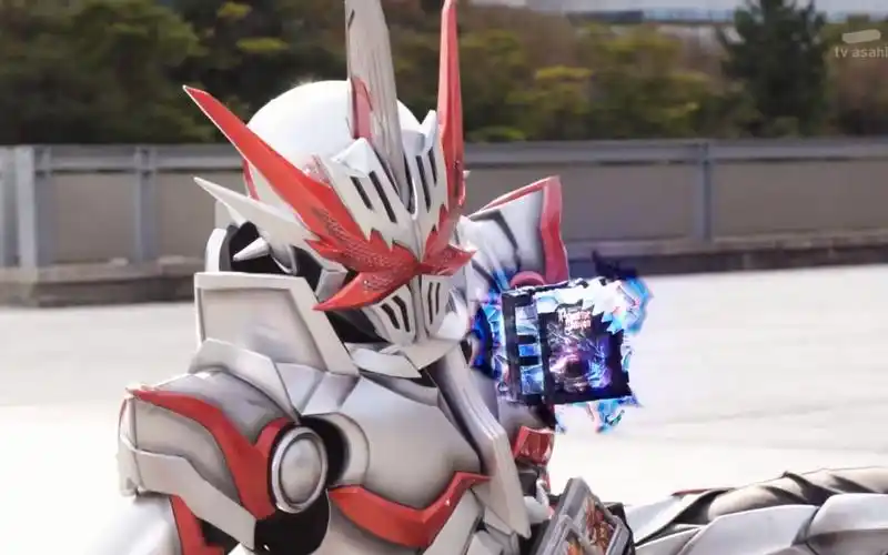 假面骑士圣刃saber龙纹骑士战斗合集