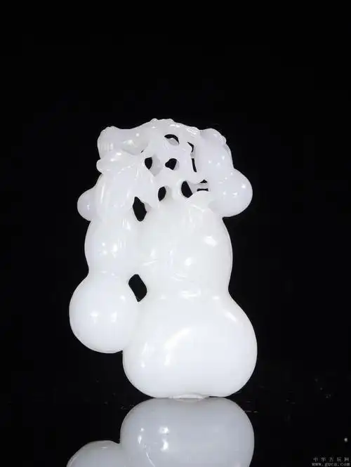 海外回流和田玉籽料多子多福摆件
