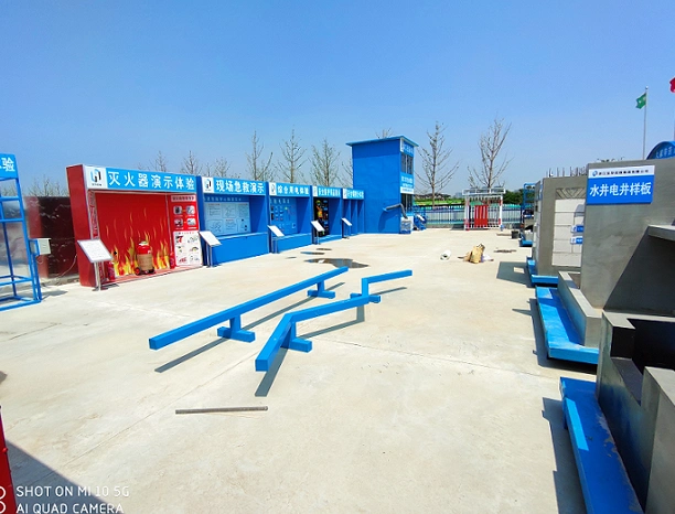 实体工地安全体验区——平衡木体验