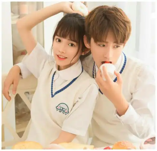 "官宣恋情"情侣     官宣"小祖宗"必备 狂撒狗粮秀到爆