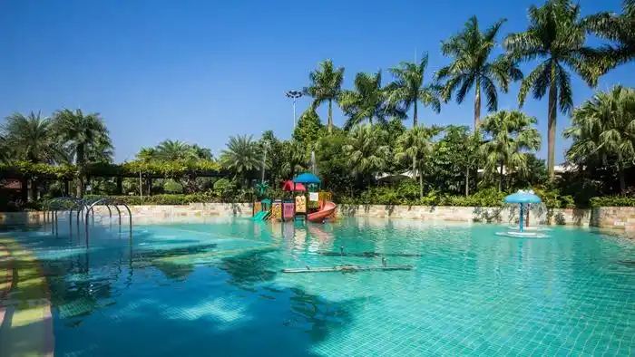 清远丨佛冈聚龙湾天然温泉度假村,美食玩乐一样不落!