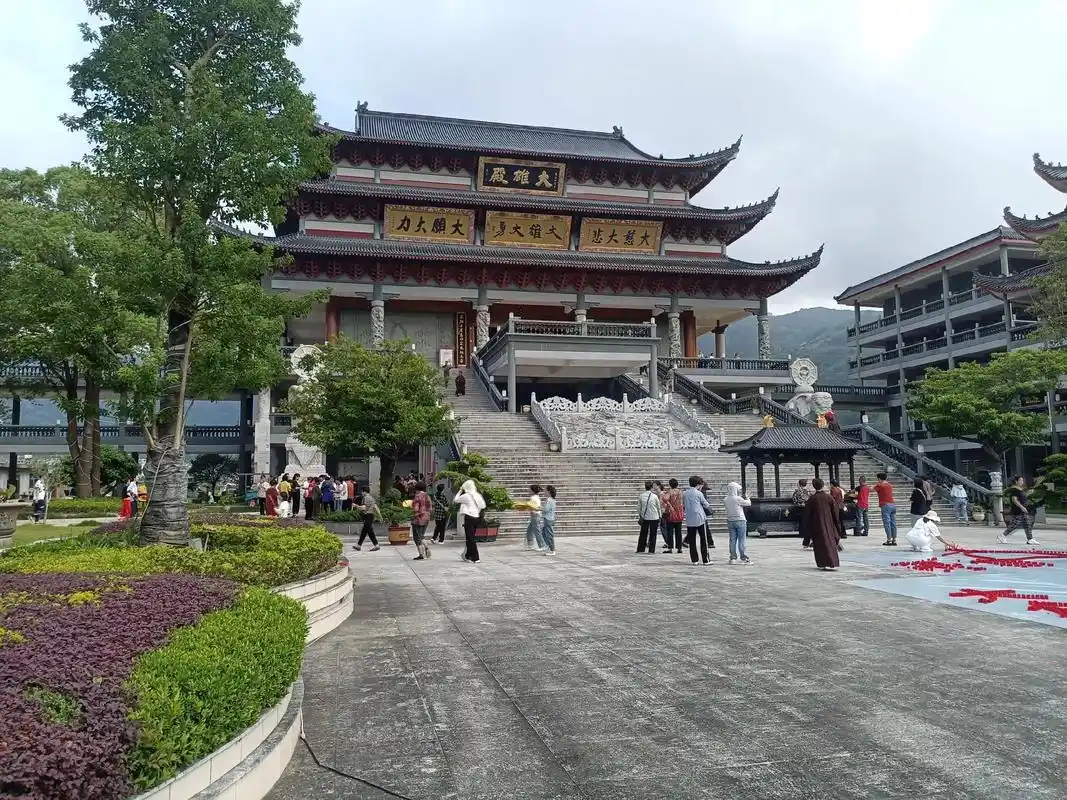 福建省宁德市霞浦县地藏寺.今天农历七月三十,为地藏王诞辰,相 - 抖音
