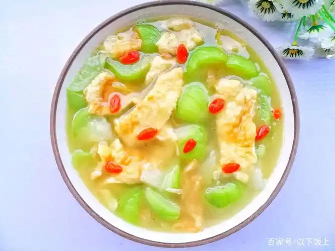 夏日靓汤,丝瓜鸡蛋汤,营养丰富口味清淡,泡饭超好吃