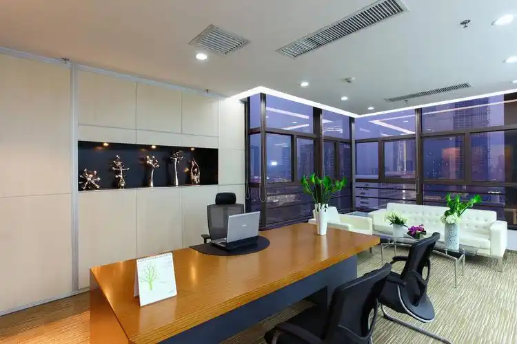 15平时尚简约风格办公室桌子摆放效果图