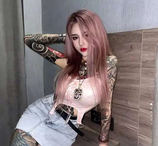 花臂女孩#刺青女孩   #日式老传统