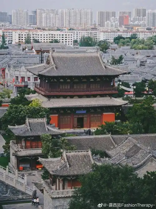 大同作为北魏的首都和辽金时代陪都虽然没有西安和洛阳的古城那么有名