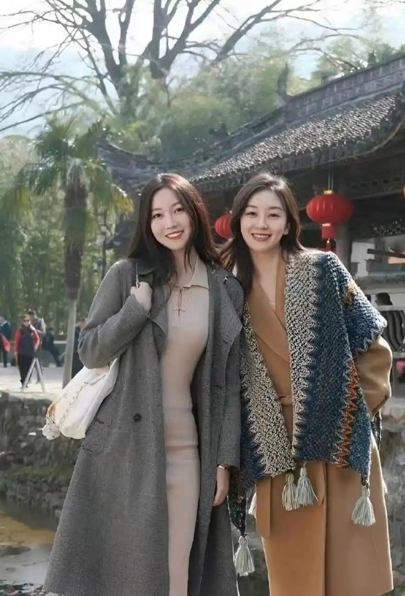 一个北方姑娘,一个南方姑娘,大家分得清吗?