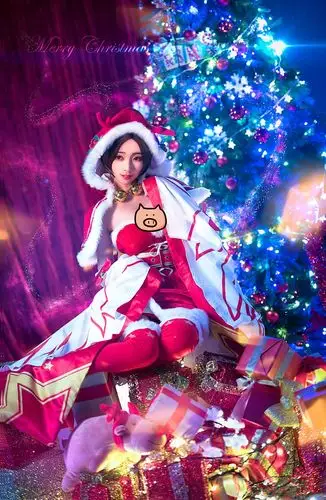 这里有一份圣诞礼物需要你亲手打开,圣诞恋歌貂蝉cos