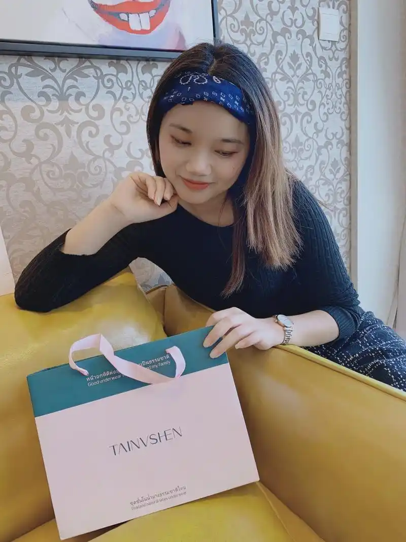 泰国好物~泰女神乳胶内衣