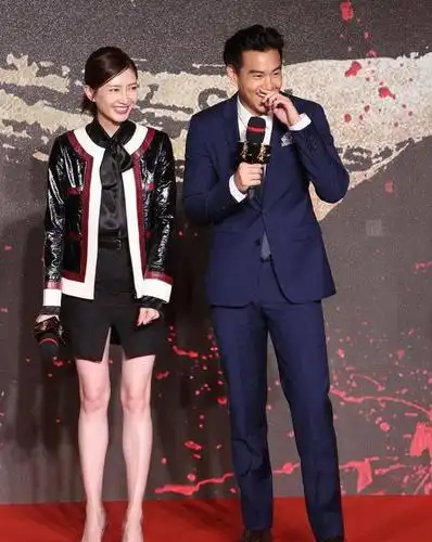 上帝太爱她了 错过胡歌!迎来了彭于晏!天生好命