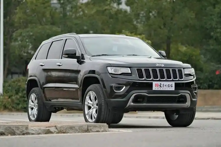 情怀或许是它身上最不值一提的属性——二手jeep 大切诺基(进口)_搜狐
