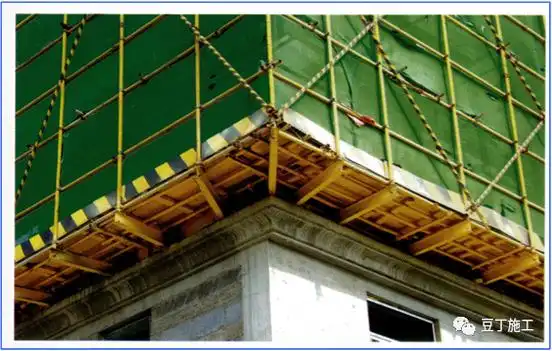 扣件式钢管脚手架安全通病防治手册