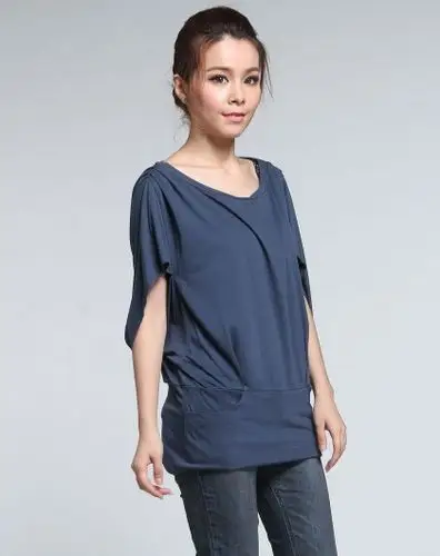 深灰蓝色休闲简约中袖针织上衣