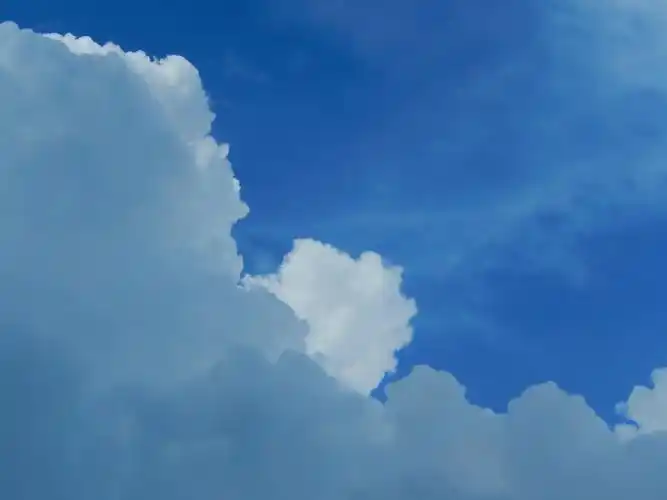 《我所有的天空和云朵》 因为很好听 因为很好看 #傍晚的天空 - 抖音