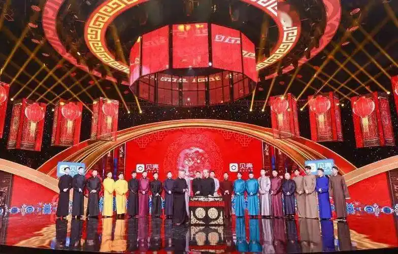 近日,2021年天津卫视德云社相声春晚在津完成录制.