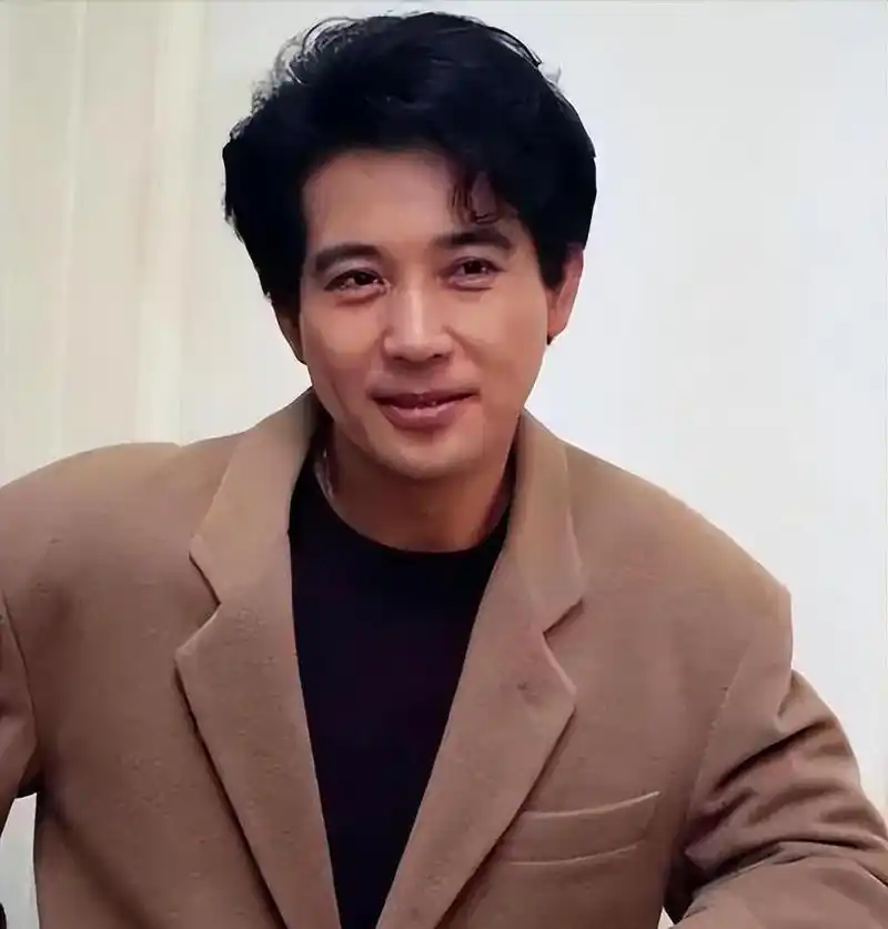 大家都知道,林青霞一生中最爱的人不是秦祥林,也不是现在的丈夫邢李源