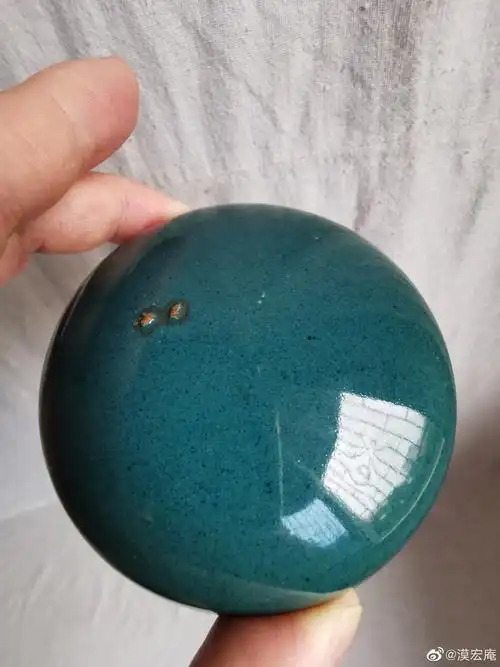 康熙官窑″绿郎窑″西湖水釉印泥盒