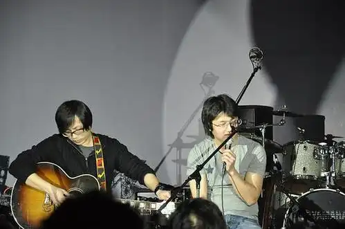 杂货铺博士的相册-李志和乐队2012演唱会(常州站)