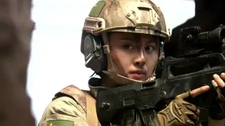 特种兵之火凤凰:欧阳倩拆地雷遇到难题,笑笑带的洗甲水有了大作用