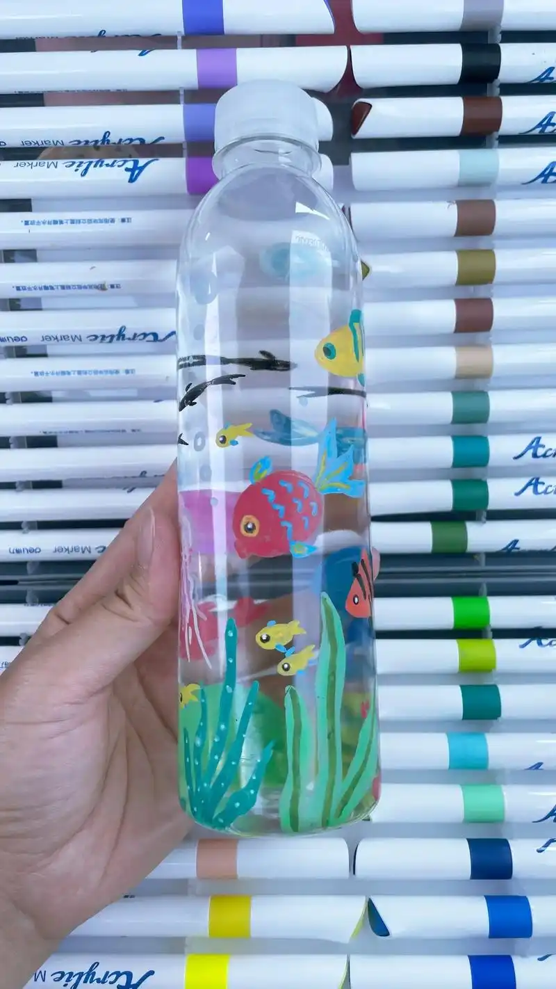 夏天最常见的就是矿泉水瓶了,一起 - 抖音