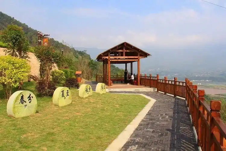 探讨丨乡村振兴是靠农业主题公园还是田园综合体