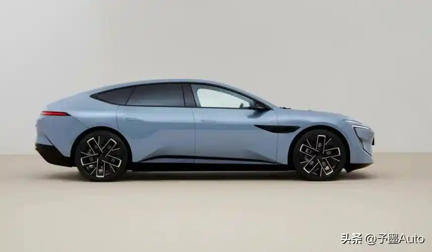 阿维塔轿车亮相