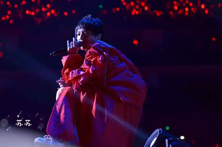 华晨宇 20160821火星演唱会上海站 - 堆糖,美图壁纸兴趣社区