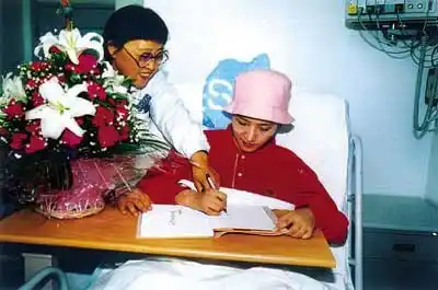 刘海若恢复很快已可出院将继续康复性训练图