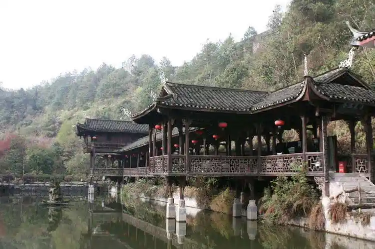 恩施土家吊脚楼