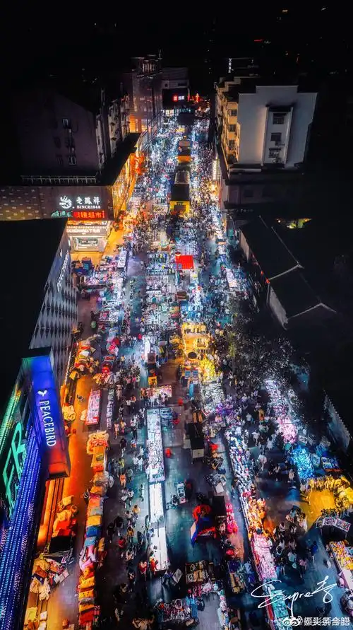 人间烟火气最抚凡人心合肥淮河路步行街