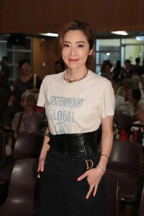 陈慧珊转行深圳当英语老师?早读博士了!这些tvb花旦有多彪悍?