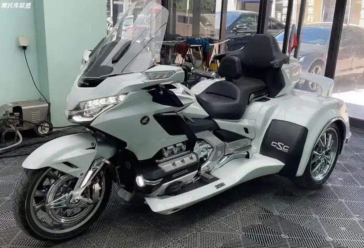 北京速度驿站2020年5月本田金翼1800csc正三轮自动档