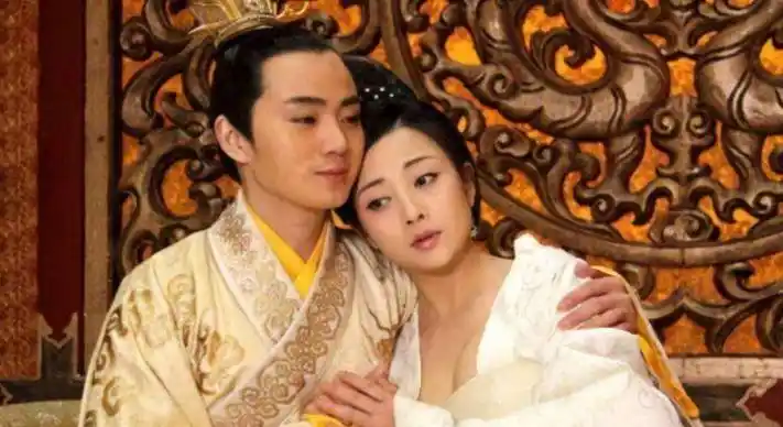 明宪宗_万贵妃_儿子