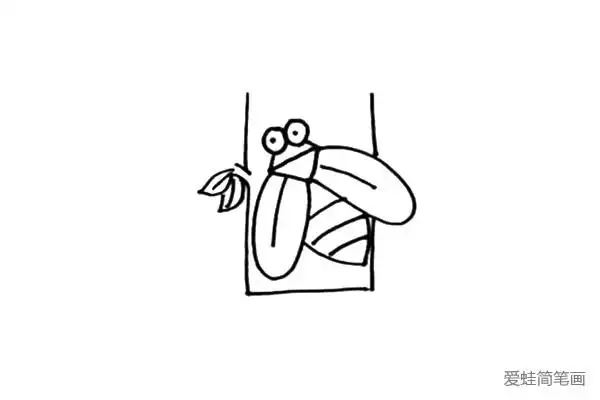 第五步:在蝉的后面画上树叶和粗壮的树干.