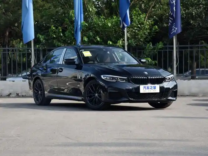 华晨宝马 宝马3系 2021款 改款二 325i m运动曜夜套装